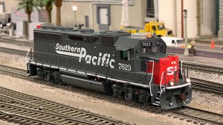 REVIEW: Athearn Genesis HO Scale GP40-2 w/DCC Sound | SP 7623