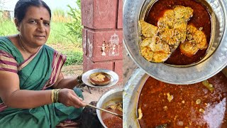 कुडकुडणाऱ्या थंडीसाठी गरम भाताबरोबर झणझणीत माश्याच कालवण |सुटलं ना तोंडाला पाणी | Village fish curry