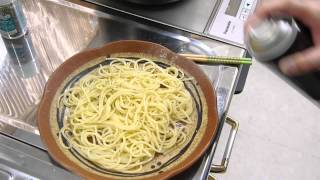 スプレー式食用オリーブオイルをパスタに使用してみた