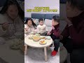 爸爸吃饭翻菜？儿子可不惯着他这坏毛病！ cutebaby funny 萌娃 整蛊