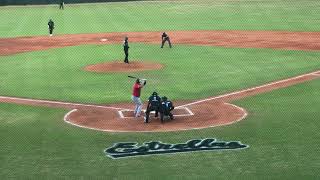 Primer turno Albert Pujols en el estadio Tetelo Vargas.