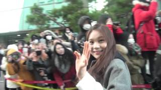 [직캠Fancam] 151225 뮤직뱅크 입구 여자친구 Music Bank Entrance G-friend