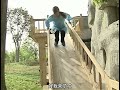 熊猫因太无聊还打架，教它们玩滑滑梯后，结果停不下来了 the panda enjoys playing slide. migu panda