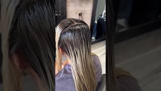 Adding Dimension 👱♀️ #platinumblonde #blondingspecialist #blondingtips