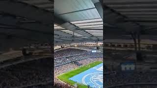 🗣 Fans singing loud and proud for Newcastle - La la la geordies 🎶