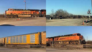 BNSF Freight Trains at N. Weaver Street - Gainesville, TX (February 3, 2025)