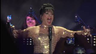 Shirley Bassey - Goldfinger (Short clip from 2013 AMFAR in Cannes)