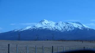 Mt Ruapehu, an active volcano in NZ's North Island - a road trip video Part 1