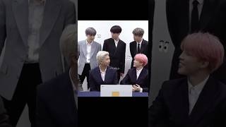 Yoongi made such a face to make Jimin laugh 🤭| #jimin #Suga #sugajimin #yoonmin #jiyoon