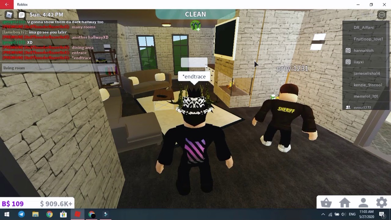 Playing Bloxburg With My Friends - YouTube