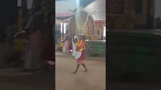 കുളത്തൂർ ഫണമുഖത്ത് ദേവിയുടെ എഴുന്നള്ളത്ത്