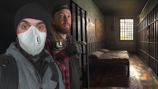 CARABINIERI FIND US INSIDE AN ABANDONED PLACE and we didn't know it!