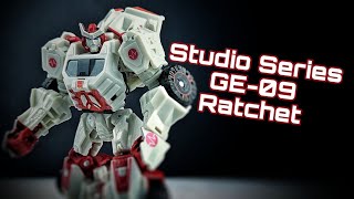 Transformers || Studio Series Gamer Edition 09: Ratchet (WFC)