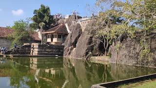 Isurumuniya Rock Temple, Anuradhapura, Sri Lanka 001