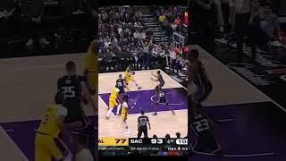 LeBron James Insane dunks Los Angeles Lakers vs Sacramento Kings #lakers #lebronjames #nba #shorts