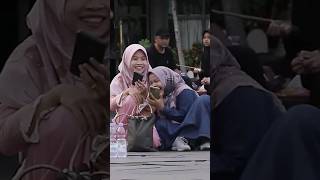 Dua Ukhti Ini Gemes Guyss #shorts #viral #prankUkhti #prankpengemis #funny