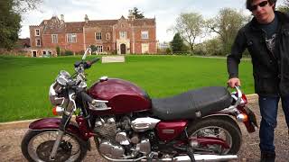 Triumph Thunderbird 900 Review