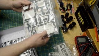 Episode 1 - Tamiya Austin Mini Cooper - 1 - (Unboxing + Cleaning)