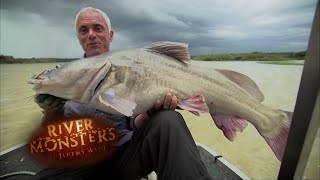 A Sizeable Semutundu Catfish | CATFISH | River Monsters