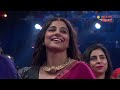 antara mitra shakes a leg with shahrukh khan at the royal stag mirchi music awards radio mirchi