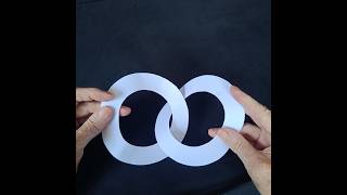 "Interlocking paper circles" magic trick revealed and how to make.