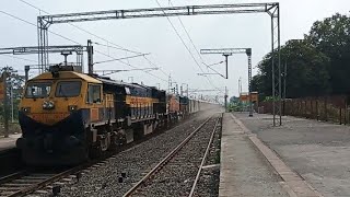 MOST RARE TWIN LDH WDG4+WDG4D IN YASHWANTPUR BARMER AC EXPRESS SKIP BHILAD #train #yt #videos