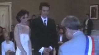 Novio le pega a la novia en  plena  Iglesia