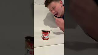 YFnq KDM7 C