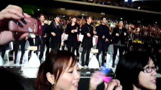 [FAN CAM]101128 2PM dance to nobody by wonder girls