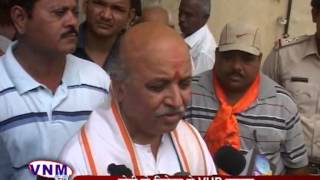 VHP International Vice President Pravin Togadiya in Vadodara 06 10 13