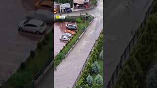 Intense Floods Rush Through Apartment Building in Turkey