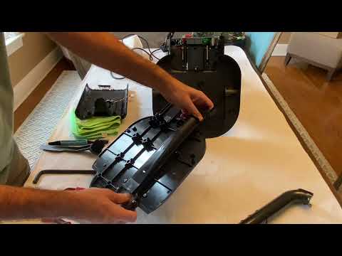 Complete cleaning of the iRobot Roomba base