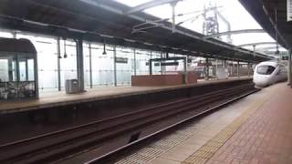 885系ソニック号　スペースワールド駅を通過