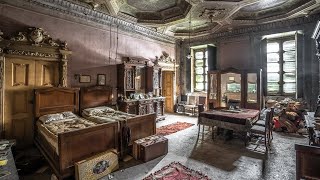 FOUND DECAYING TREASURE! | Ancient Abandoned Italian Palace Totally Frozen in Time