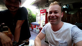 Friendly Staff At Hug Hostel Chiang Mai | VLOG #130