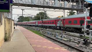 12793 TIRUPATI - NIZAMABAD JN Rayalaseema Exp Arriving at platform no.1 RENIGUNTA JN