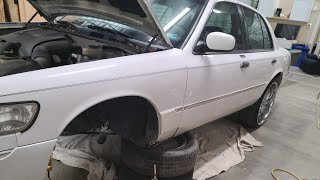 Grand marquis on 24'S, Lifted Marquis on 22''s ready for 30's