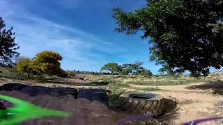 Freestyle FPV en circuito de motocross