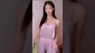 性感诱惑小姐姐家里热舞part1