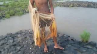 How to throw fishing net | jaal fekne ka tarika | मछली पकड़ने का जाल कैसे चलाएं | MrPKR