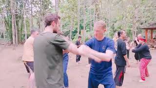 Kelas DiLoksado Pukulan Patikaman Silat Kuntau Borneo Indonesia