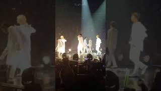 [180906] RUN (Love Yourself World Tour LA DAY 2)