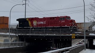 Brand New CPKC Painted ET44AC Leads CP 100 Into CP’s Winnipeg Yards! (Dec 14. 2024)