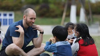 GLOBALink | Being a teacher in China so rewarding: British expat