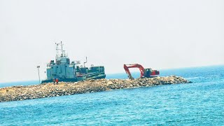 Vizhinjam International seaport Latest update | Breakwater construction using Barges |HD| 13/2/21