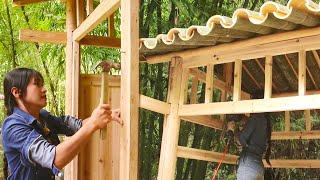 A genius girl built a hydropower station for the widowed old man, a very beautiful log cabin