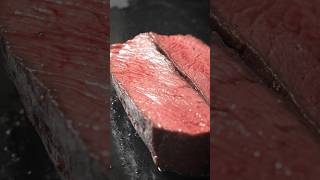 一流の鹿肉の火入れ #short #鹿肉 #焼き方