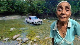 La Camioneta no Pudo llegar hasta la Casa De Yipi a llevar los Materiales. La Vida Del Campo