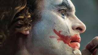 Joker 2019 Arthur Fleck makes silly faces by the mirror scene (Joaquin Phoenix)