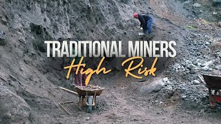 Traditional Sand Miners Discover Their Unique Methods in Sustainable Sand Mining Work